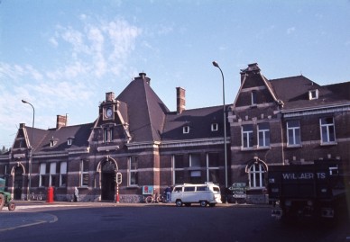 Vilvoorde - SNCB K04361-016 (2).jpg